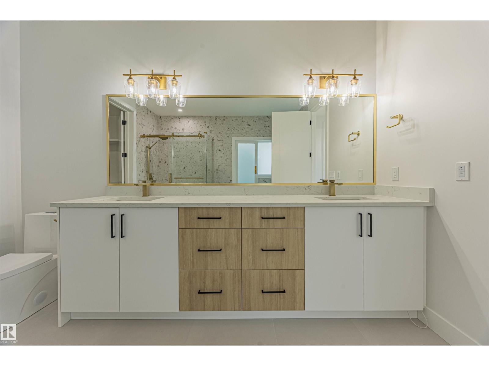 Photo 18 of 25 Birkshire Cr, Sherwood Park AB