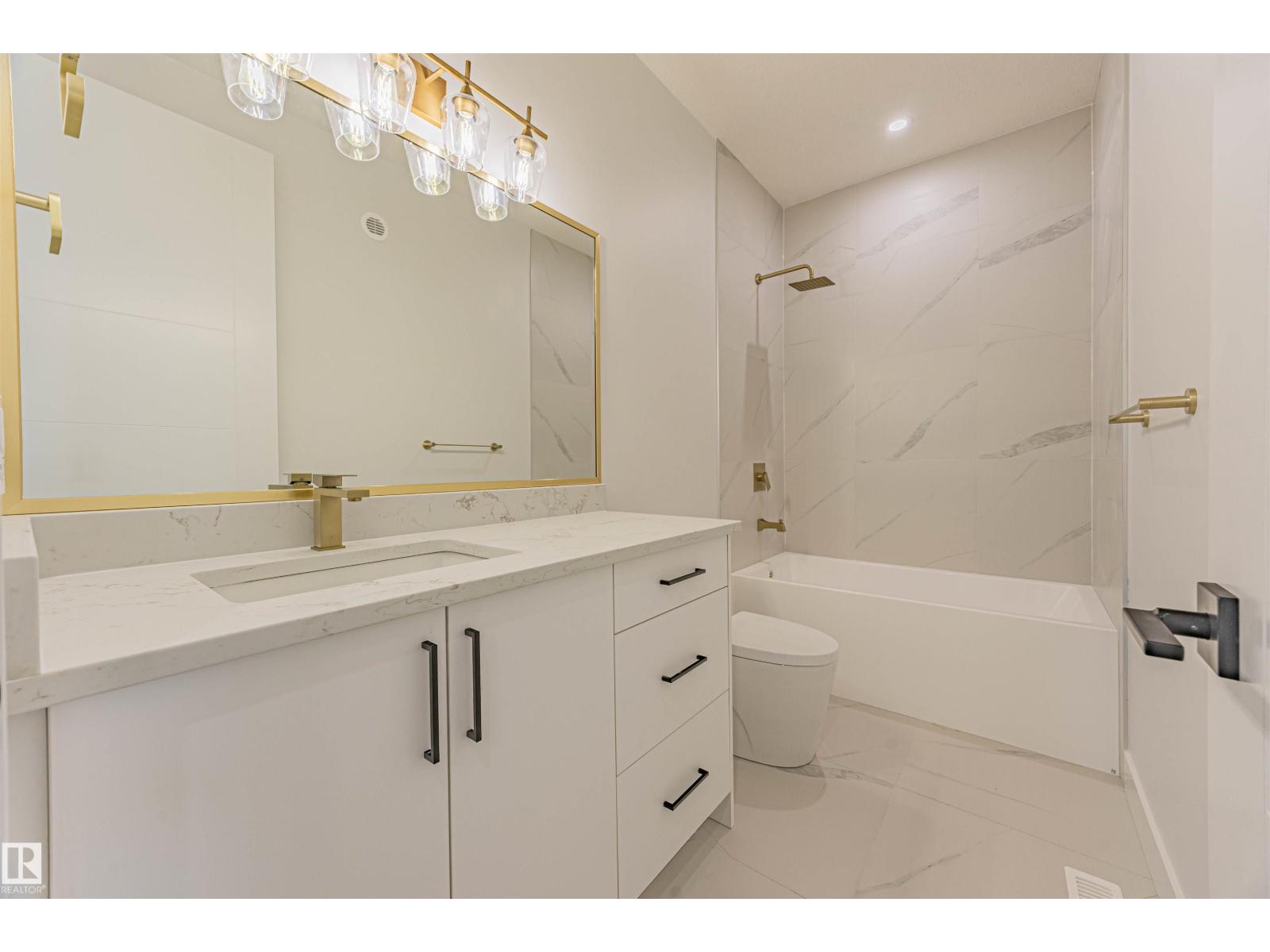 Photo 24 of 25 Birkshire Cr, Sherwood Park AB