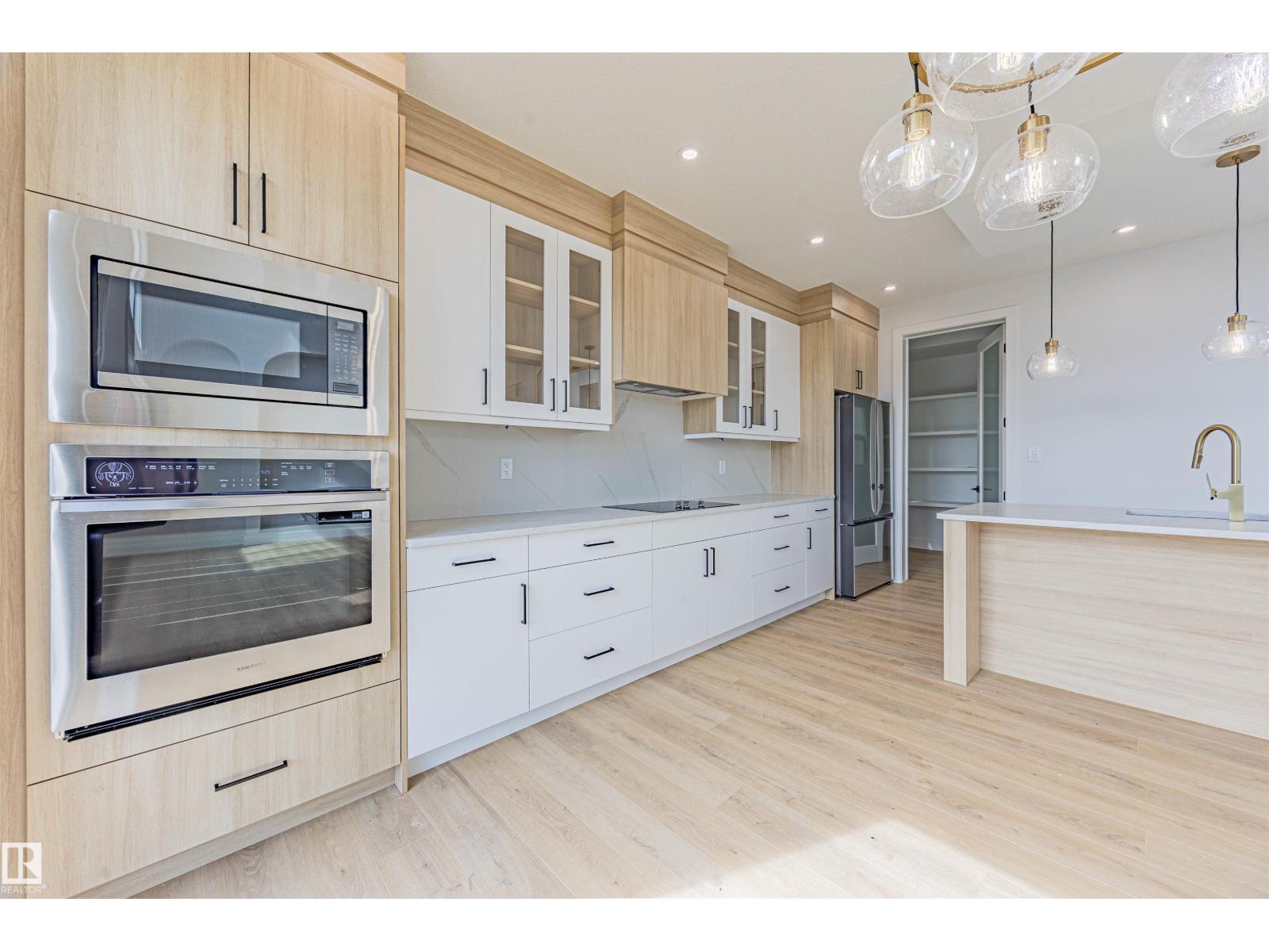 Photo 13 of 25 Birkshire Cr, Sherwood Park AB