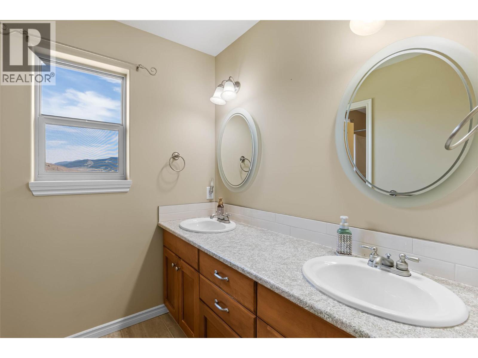 Photo 33 of 877 Quail Drive, Kamloops BC