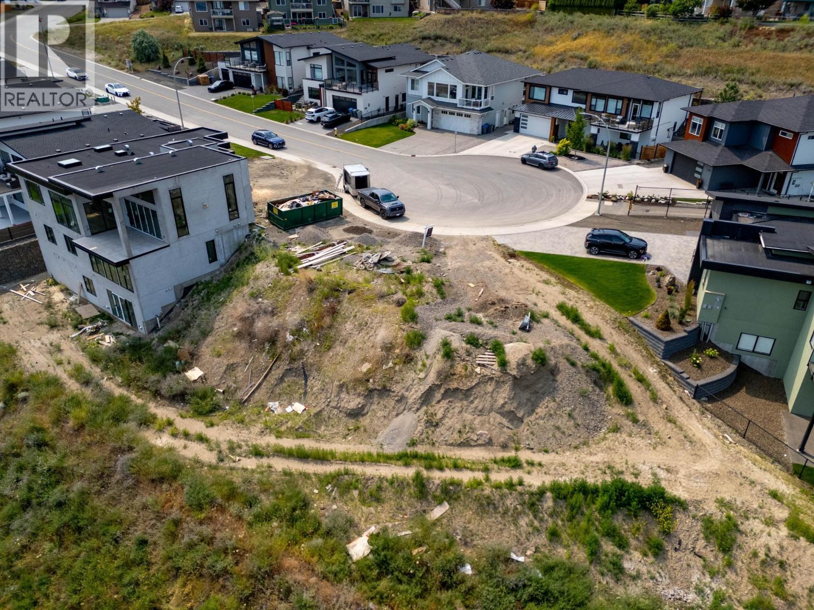 Photo 8 of 2412 Talbot Place, Kamloops BC