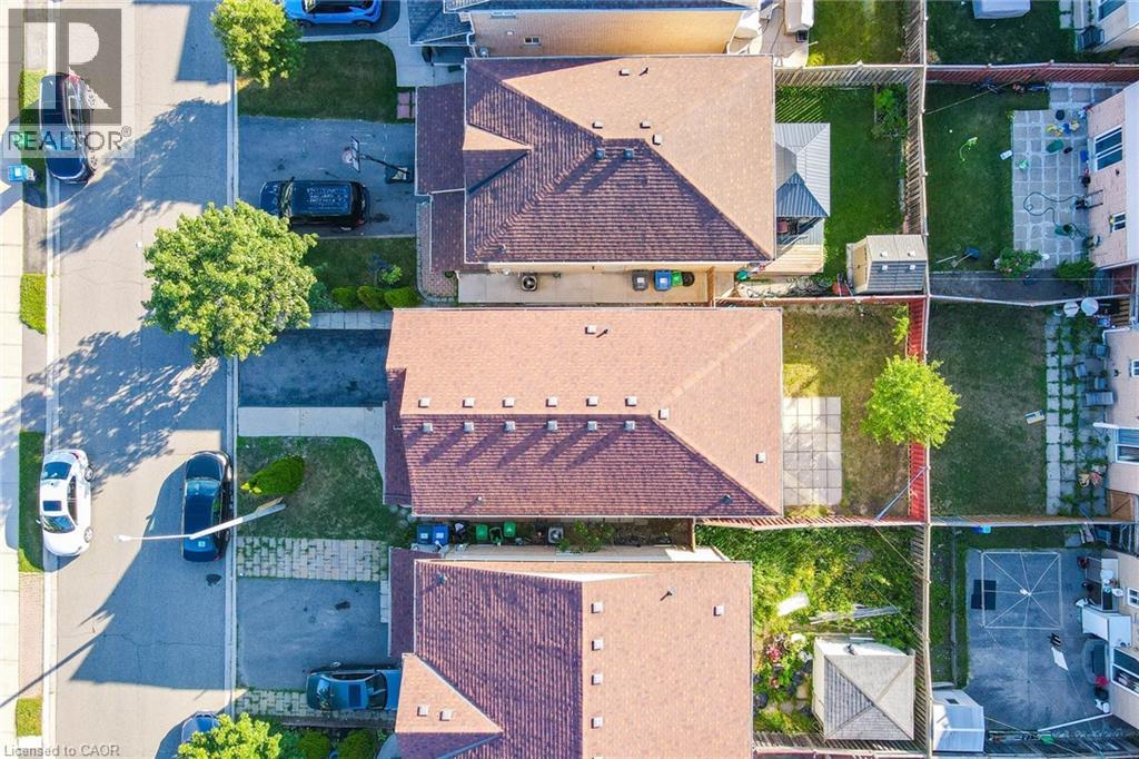 Photo 25 of 19 Earl Grey Street, Brampton ON