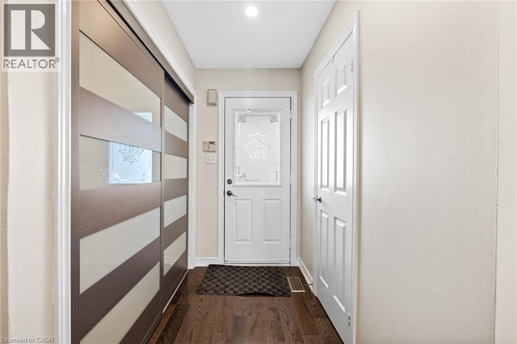 Photo 8 of 19 Earl Grey Street, Brampton ON