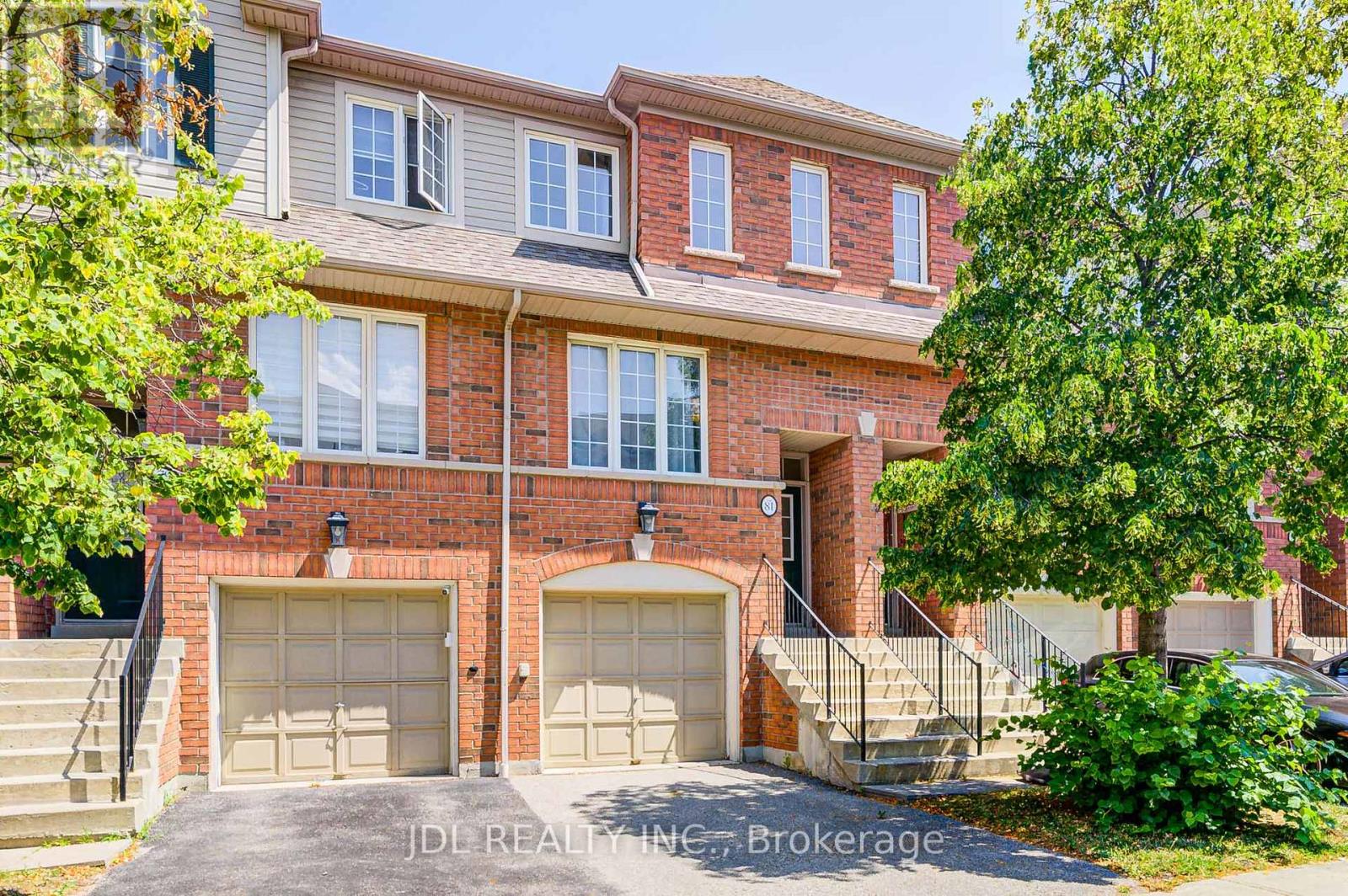 Photo 7 of 81 4950 Albina Way, Mississauga ON