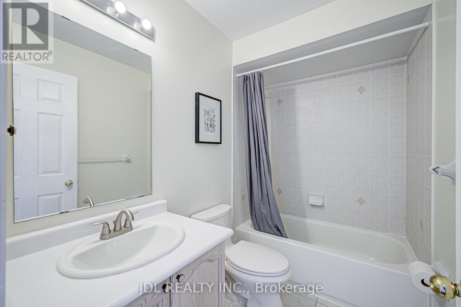 Photo 1 of 81 4950 Albina Way, Mississauga ON