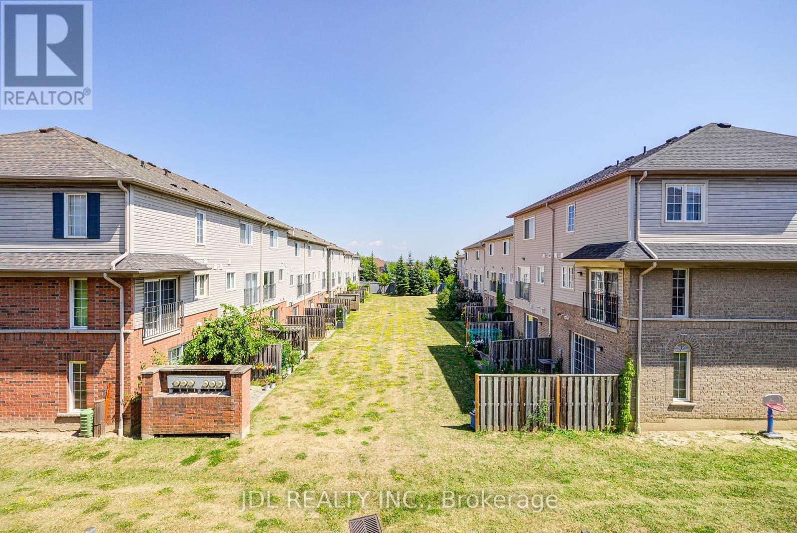 Photo 32 of 81 4950 Albina Way, Mississauga ON