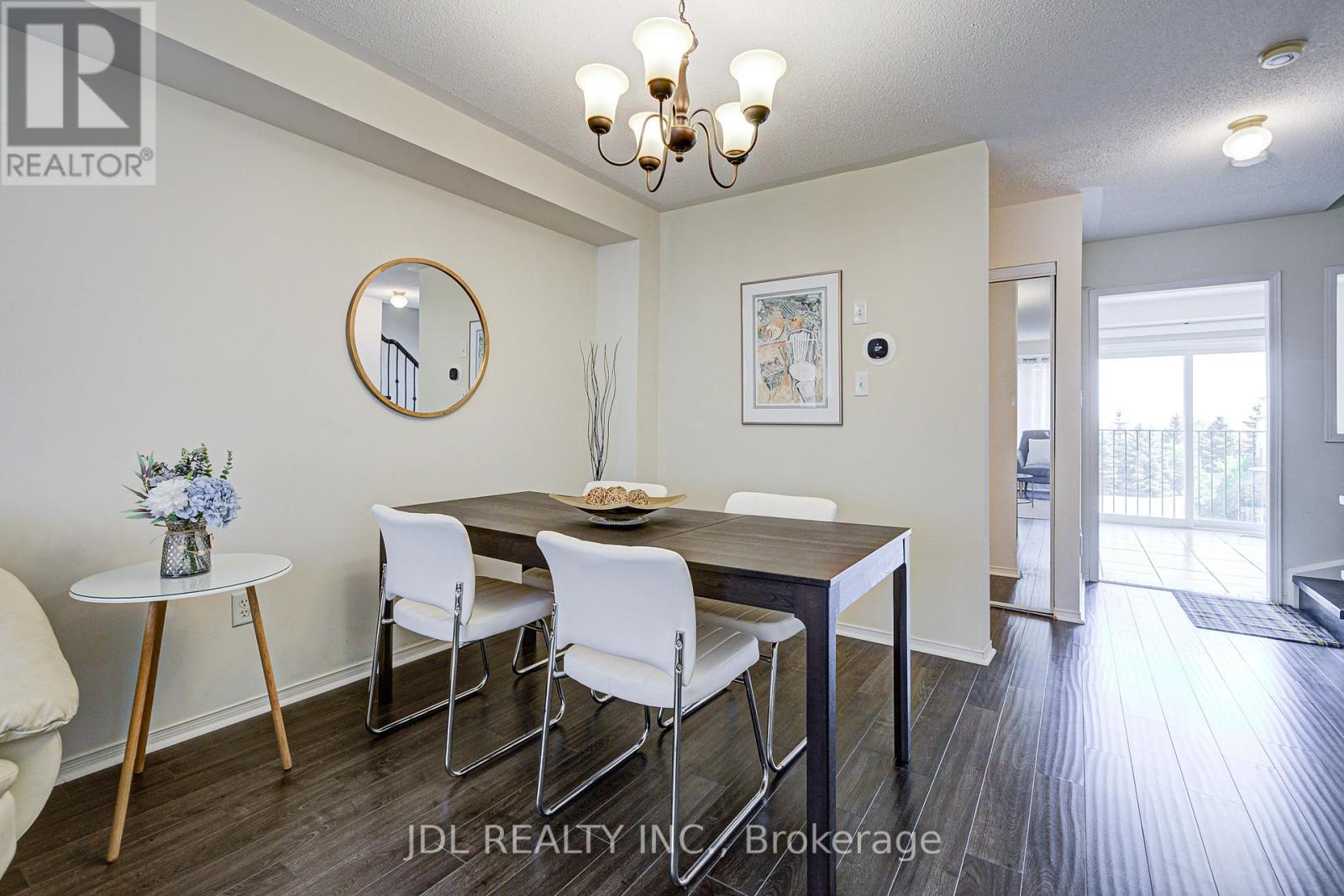 Photo 2 of 81 4950 Albina Way, Mississauga ON