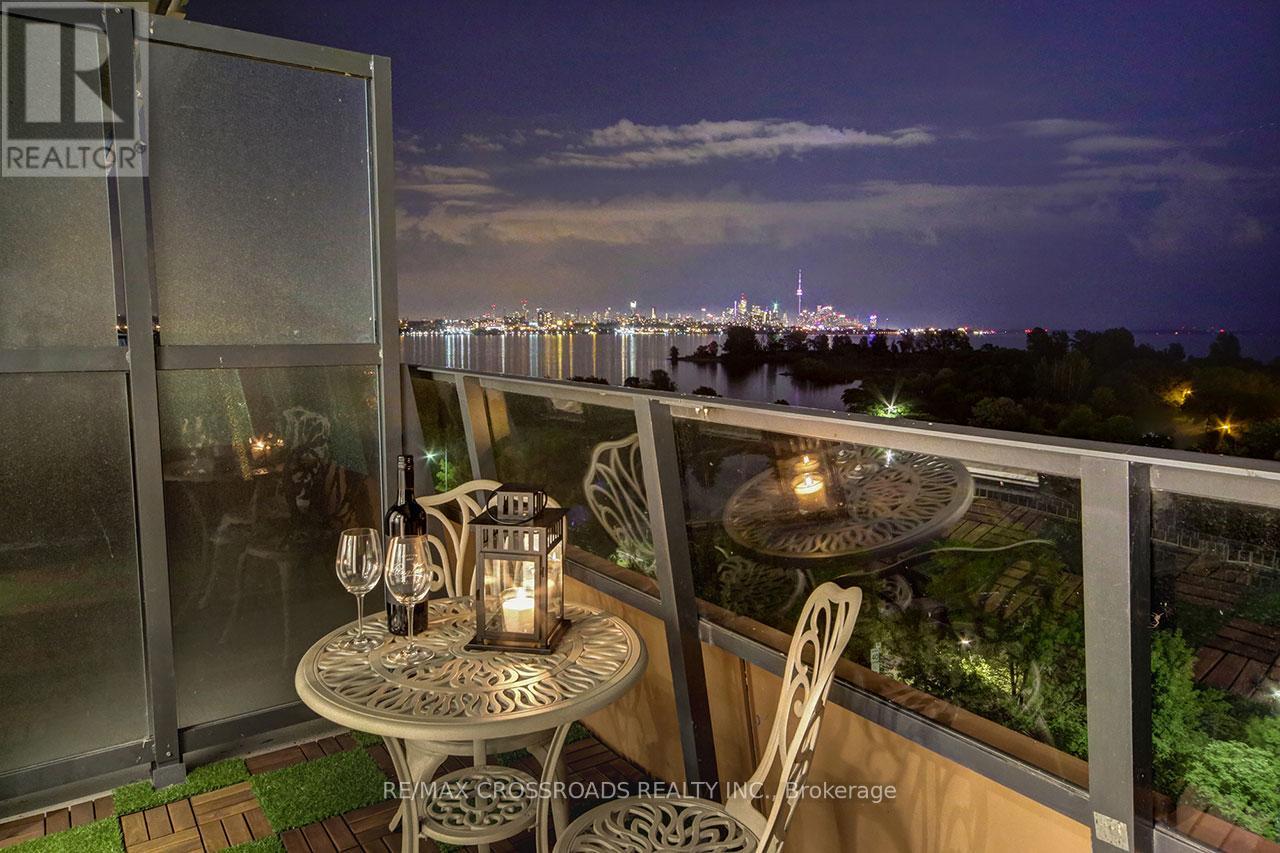 Photo 18 of 513 20 Shore Breeze Drive S, Toronto ON