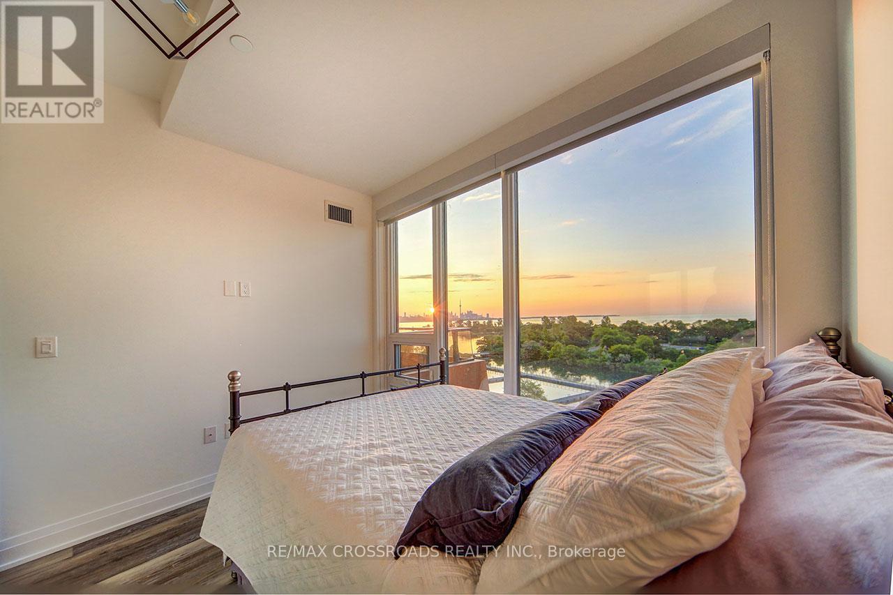 Photo 17 of 513 20 Shore Breeze Drive S, Toronto ON