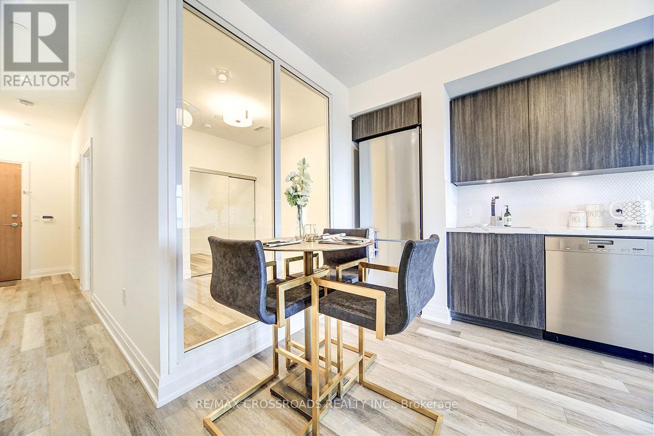 Photo 14 of 513 20 Shore Breeze Drive S, Toronto ON
