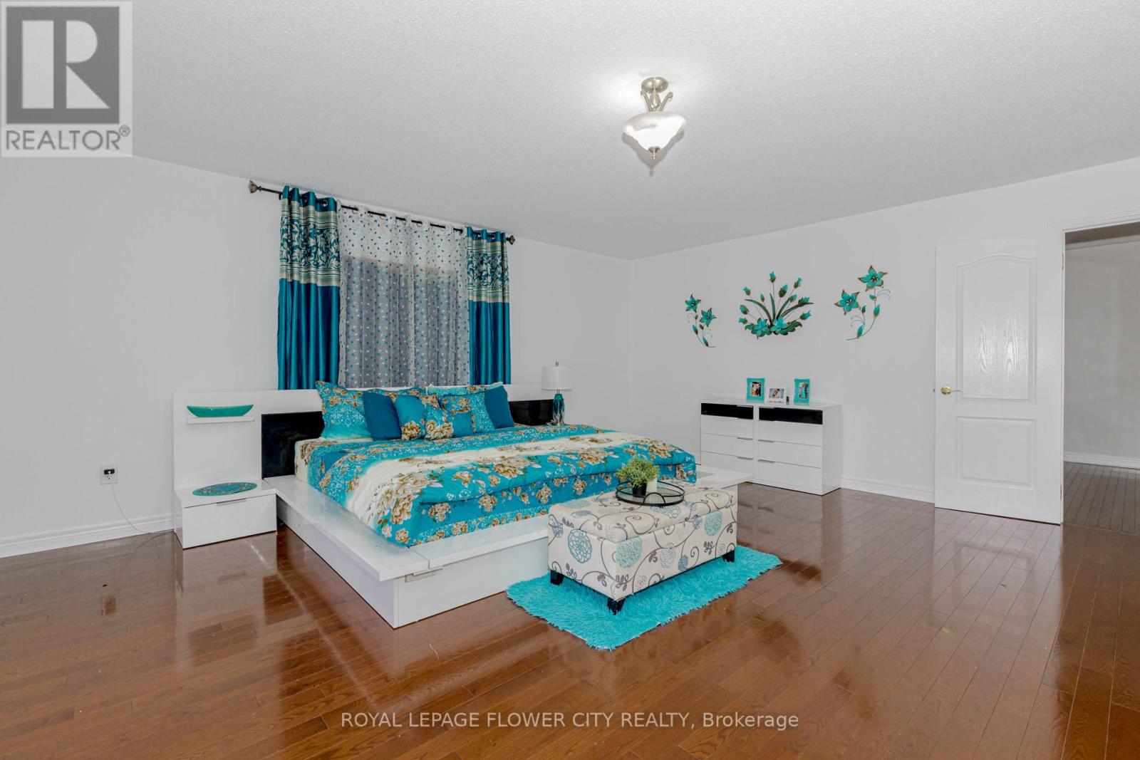 Photo 35 of 11 Vintonridge Drive, Brampton ON