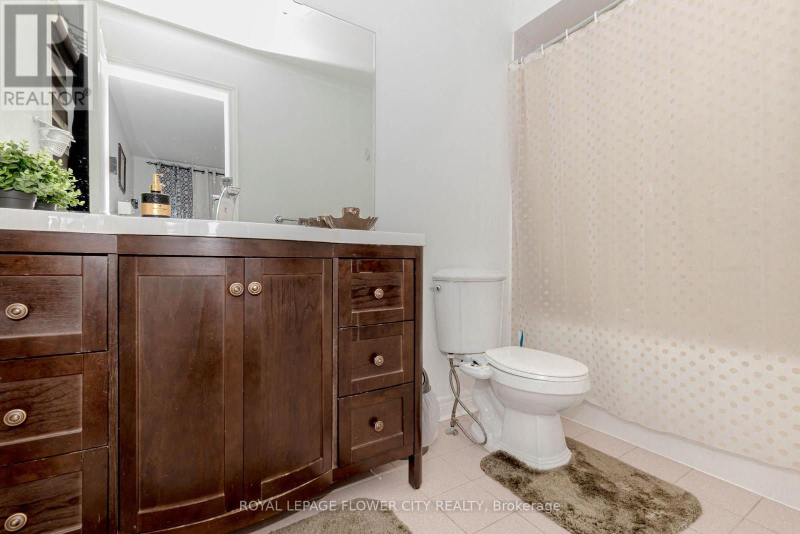 Photo 25 of 11 Vintonridge Drive, Brampton ON
