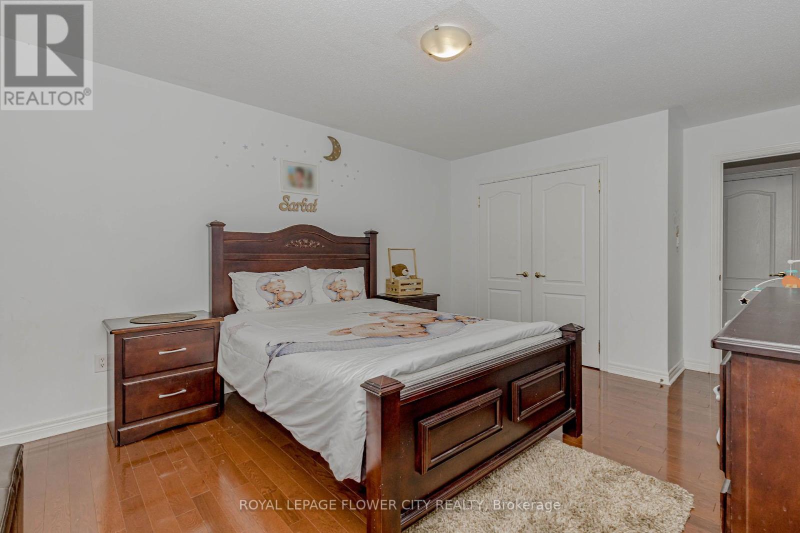 Photo 7 of 11 Vintonridge Drive, Brampton ON