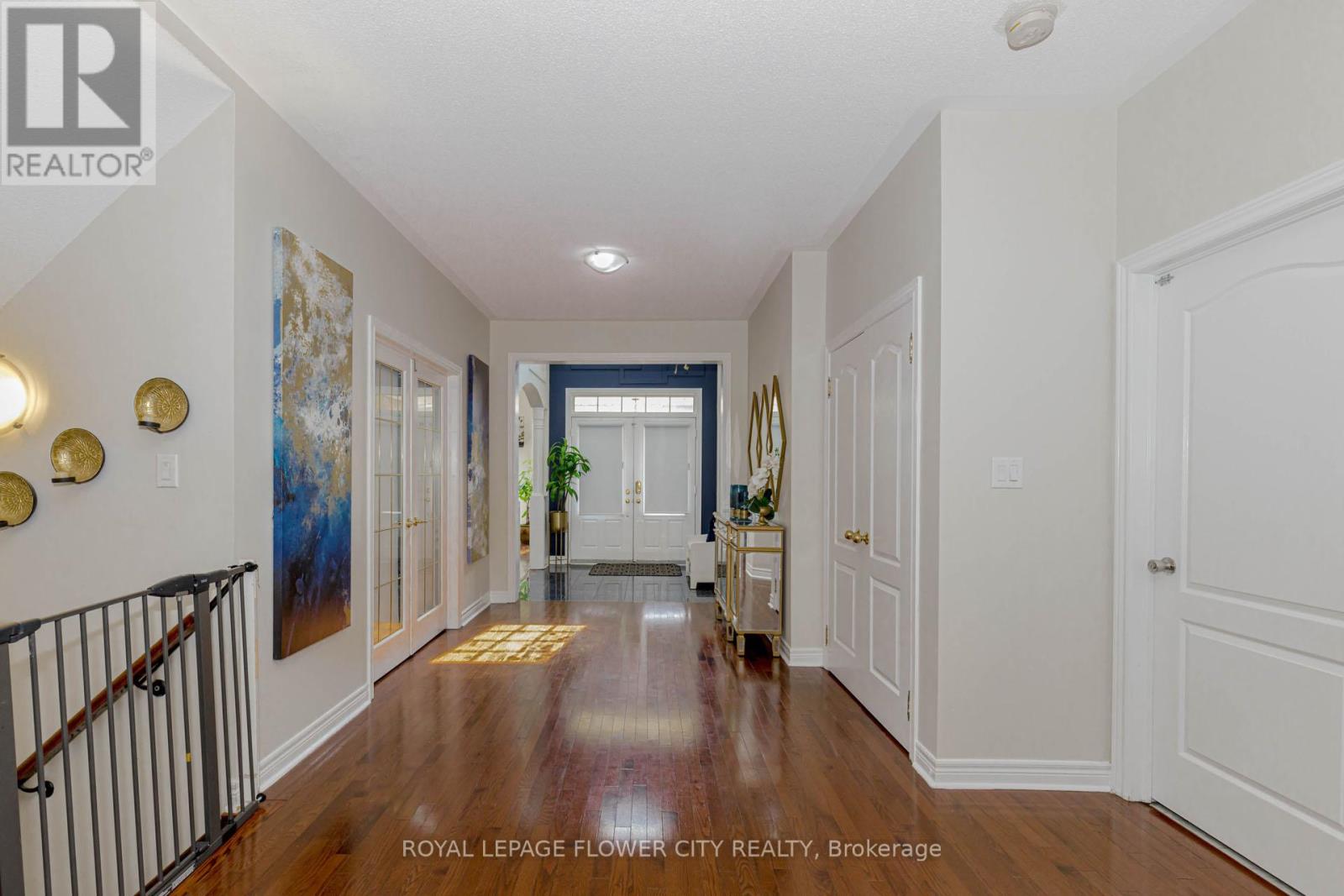 Photo 9 of 11 Vintonridge Drive, Brampton ON