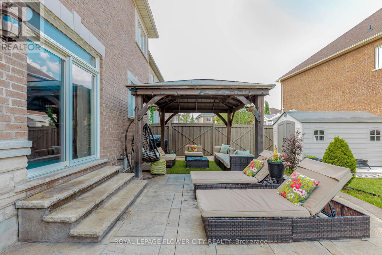 Photo 21 of 11 Vintonridge Drive, Brampton ON