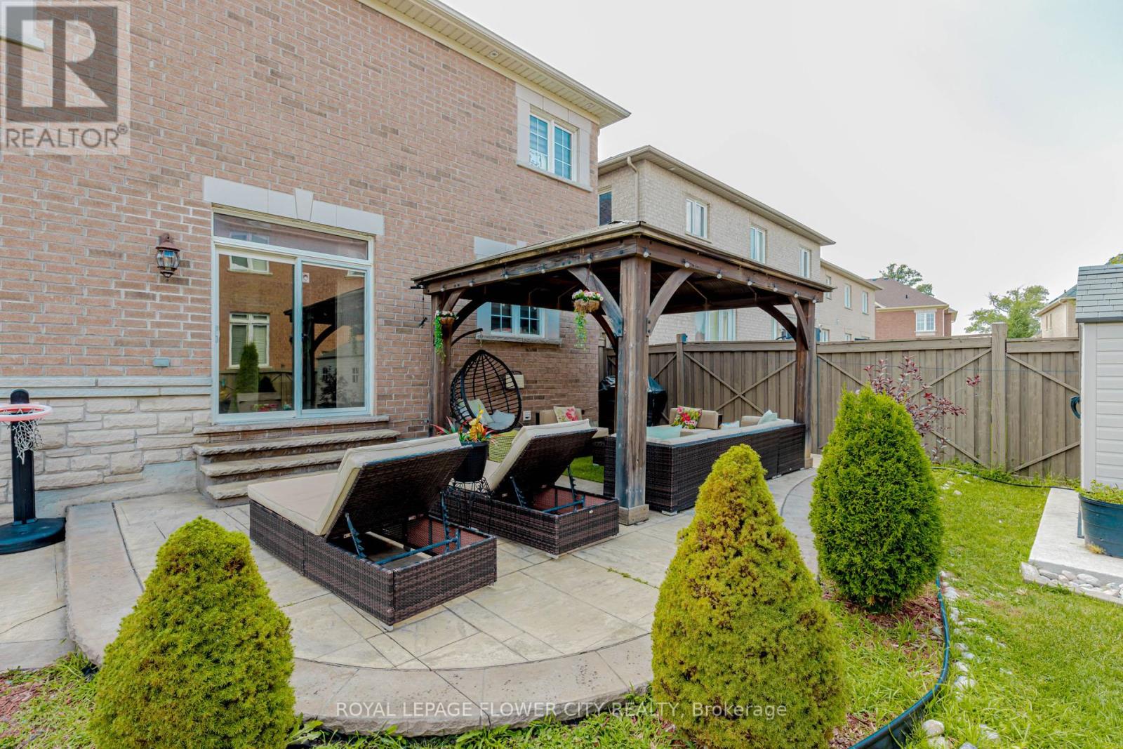 Photo 34 of 11 Vintonridge Drive, Brampton ON