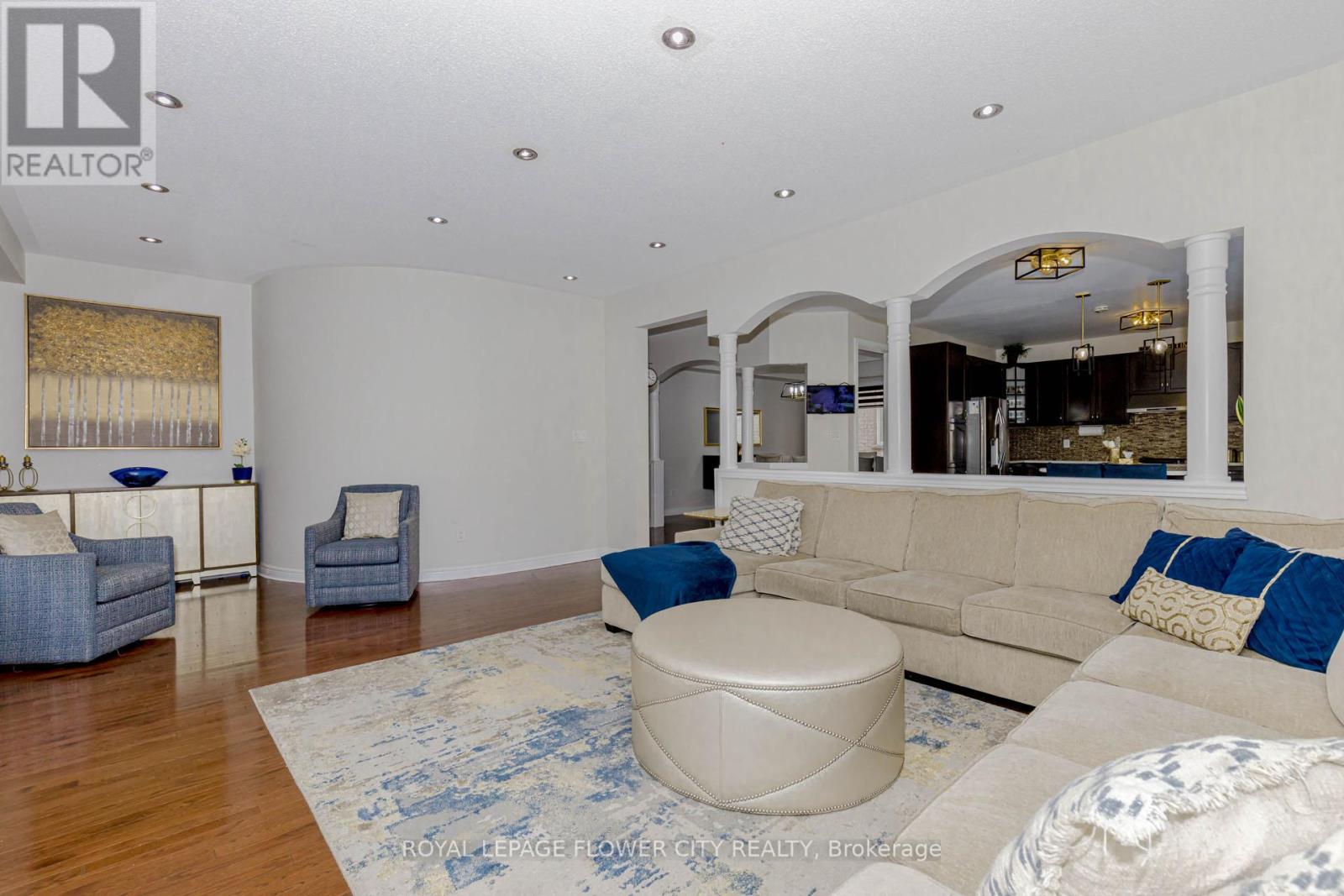 Photo 40 of 11 Vintonridge Drive, Brampton ON