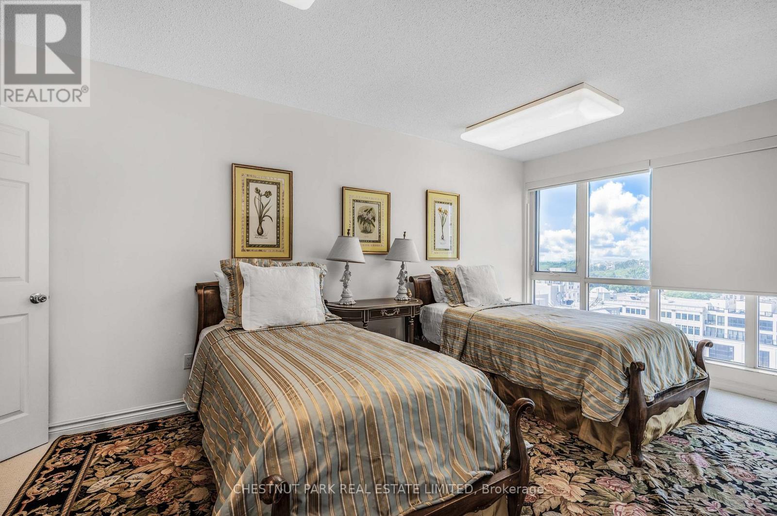 Photo 29 of Ph G 40 Rosehill Avenue, Toronto ON
