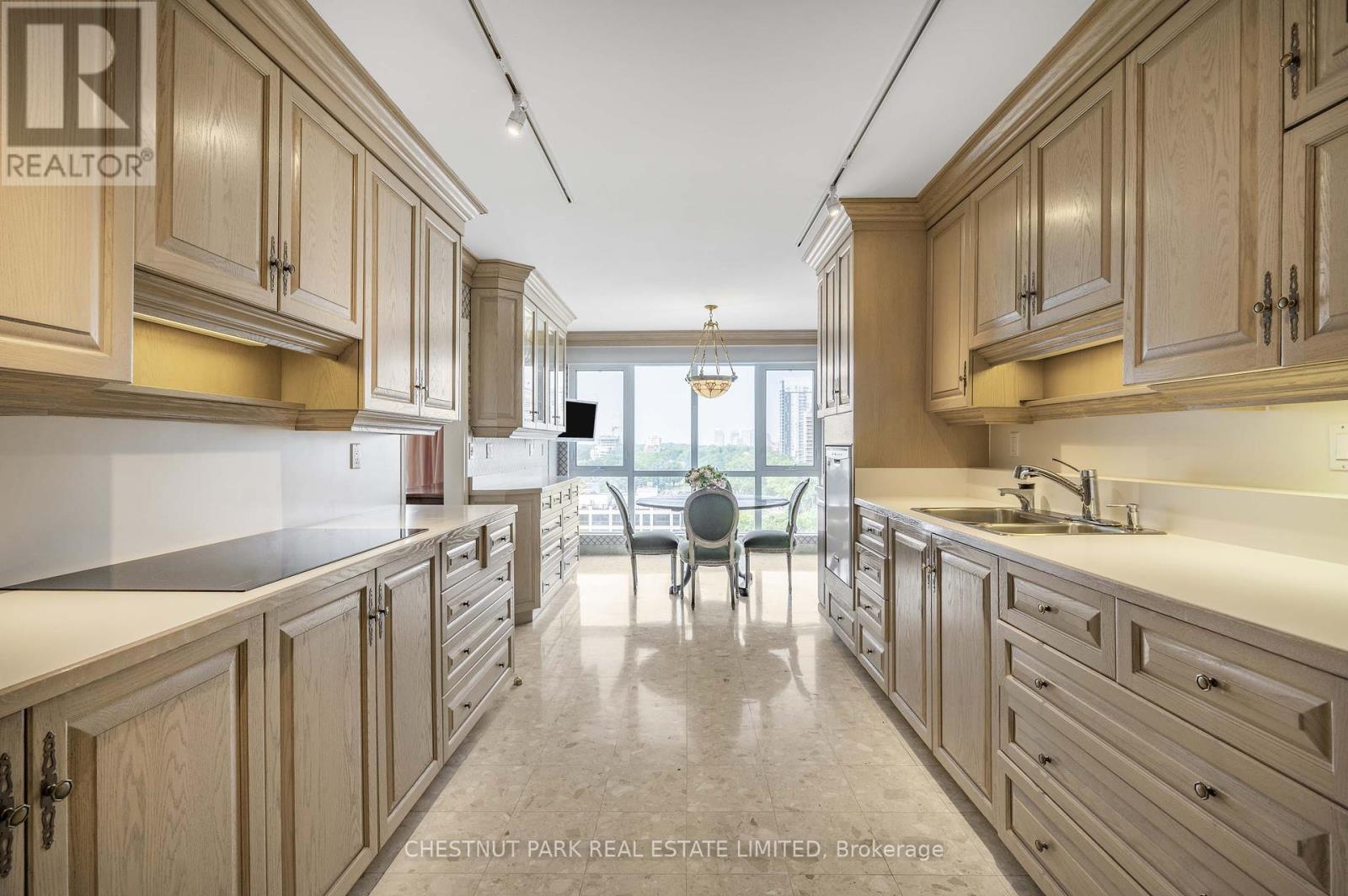 Photo 25 of Ph G 40 Rosehill Avenue, Toronto ON