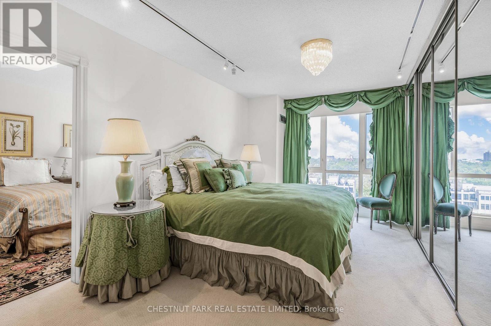 Photo 11 of Ph G 40 Rosehill Avenue, Toronto ON