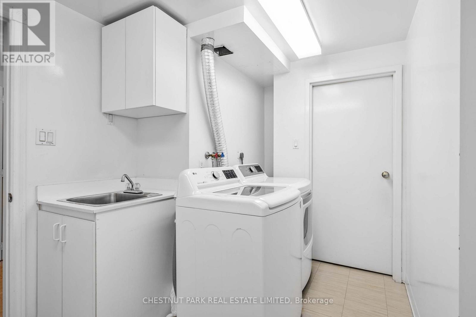 Photo 14 of Ph G 40 Rosehill Avenue, Toronto ON