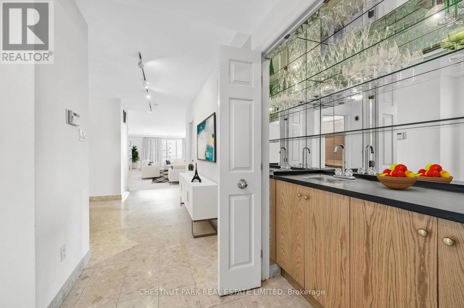 Photo 21 of Ph G 40 Rosehill Avenue, Toronto ON