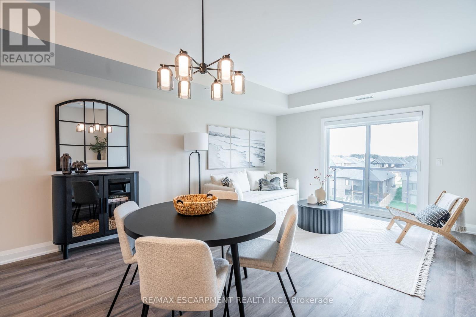 Photo 19 of 307 118 Summersides Boulevard, Pelham ON