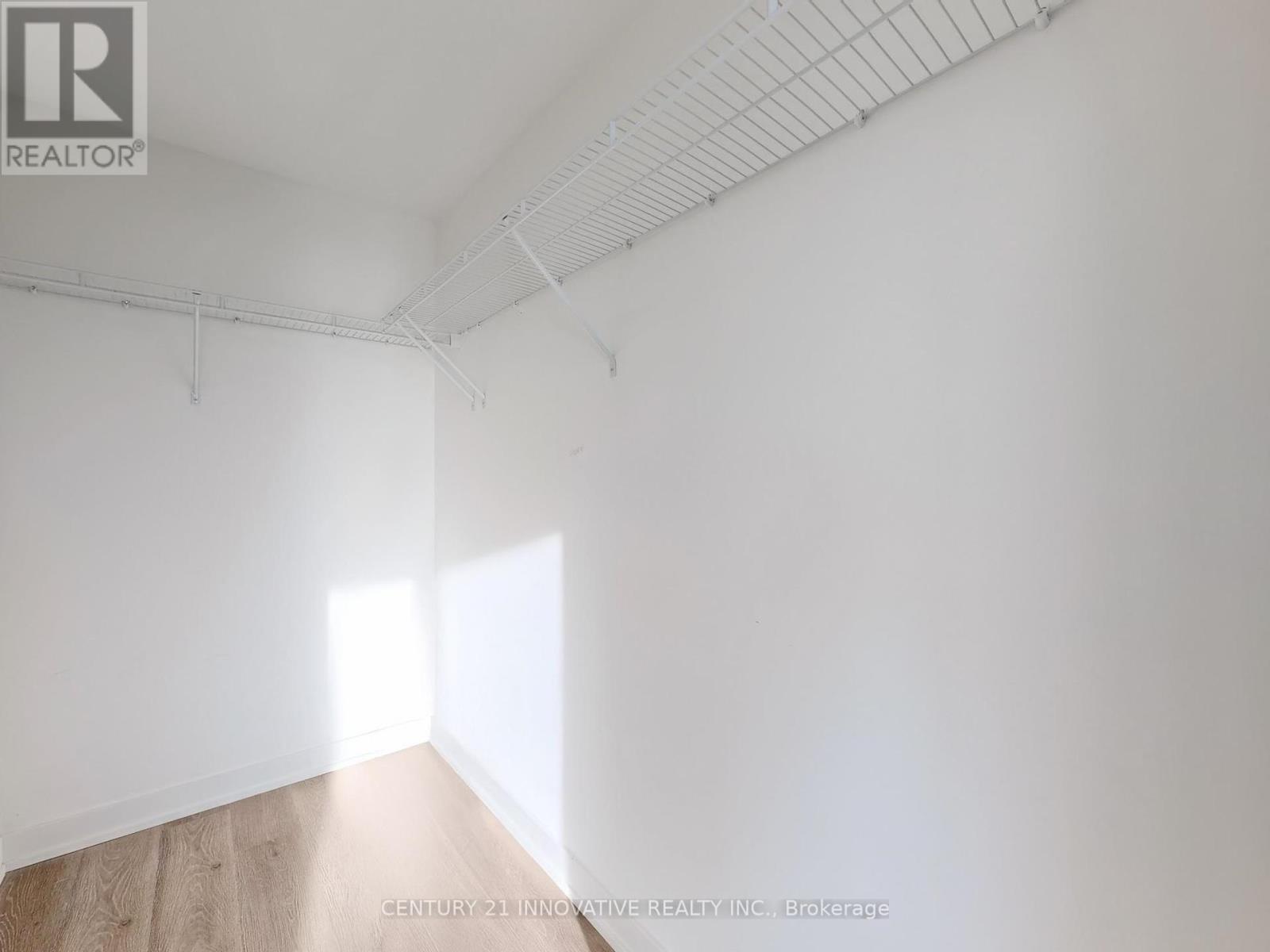 Photo 13 of 2304 10 Deerlick Court, Toronto ON