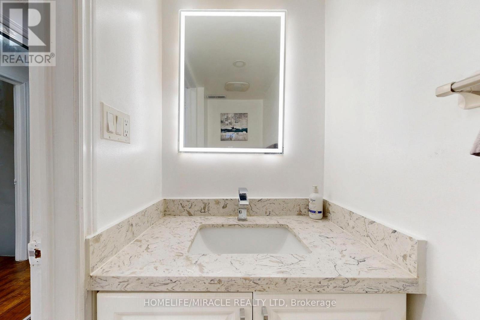 Photo 10 of 57 108 Malvern Street, Toronto ON