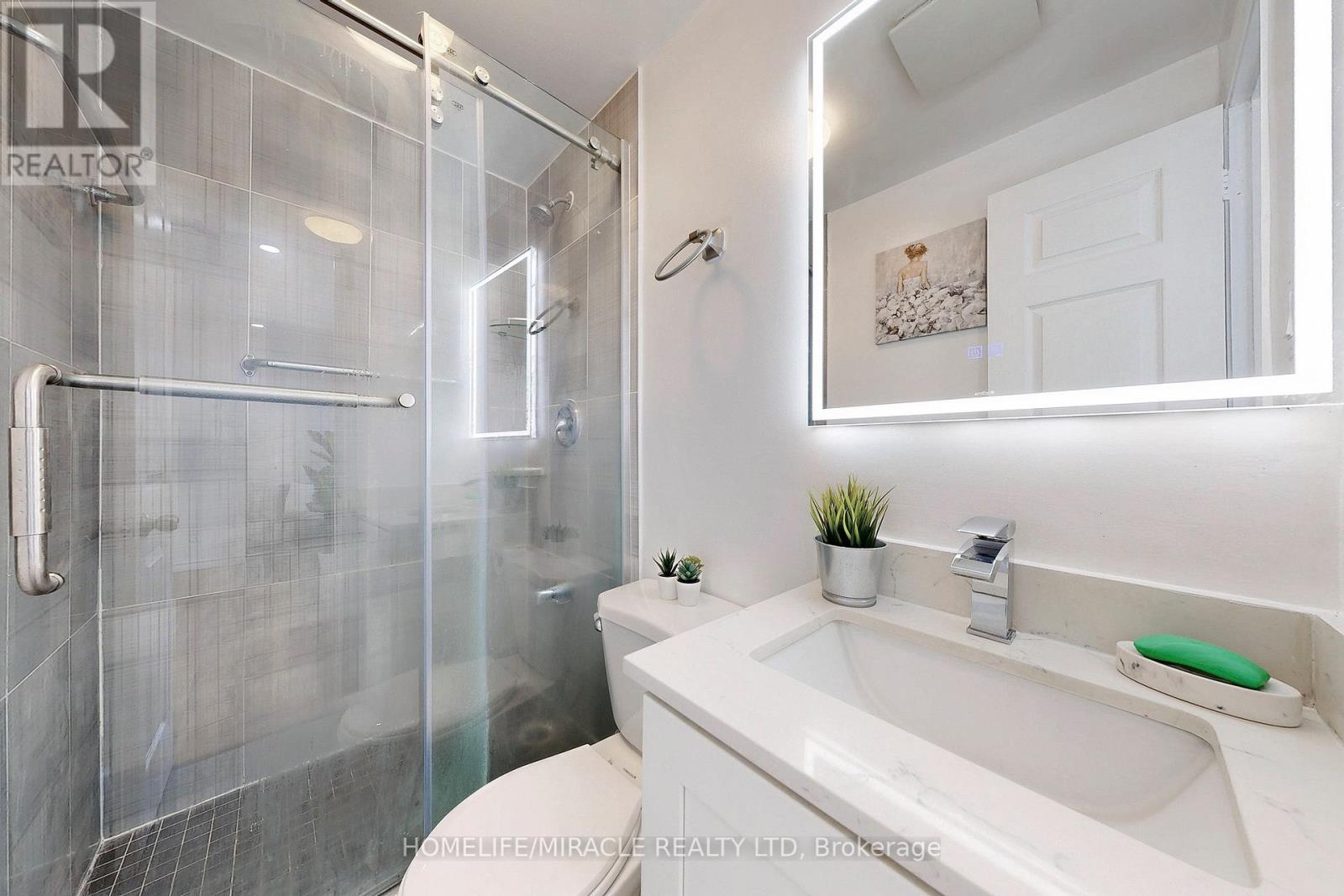 Photo 18 of 57 108 Malvern Street, Toronto ON
