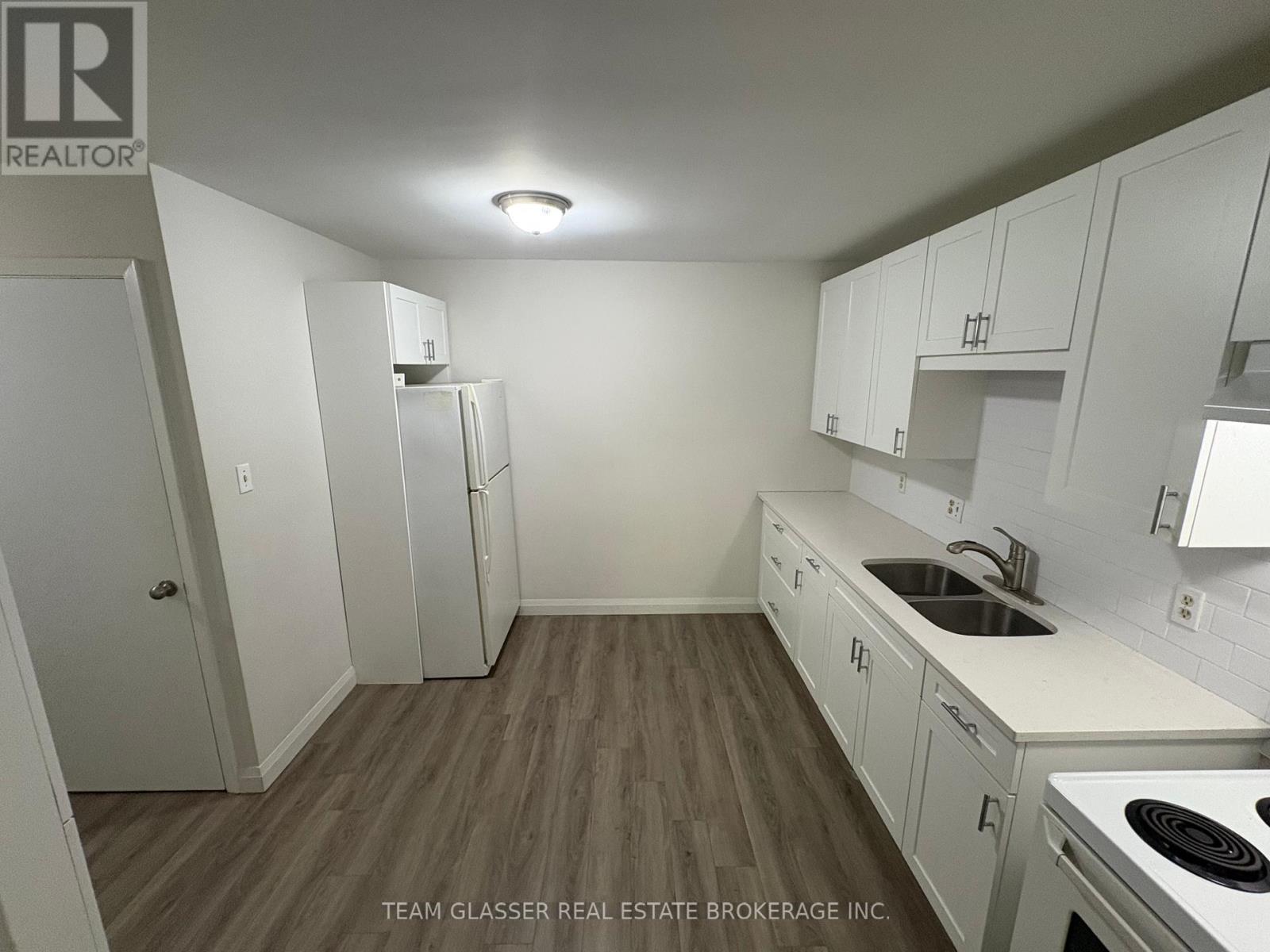 Photo 5 of 204 52 Hiawatha Street, St Thomas ON