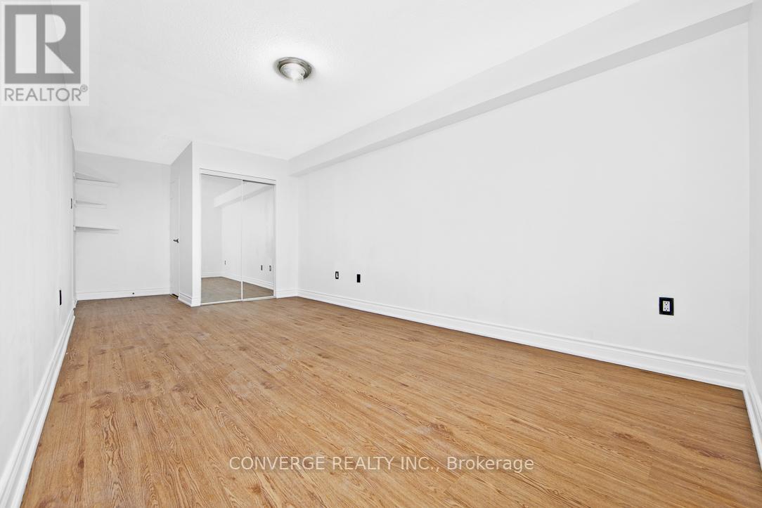 Photo 5 of 406 4062 Lawrence Avenue E, Toronto ON