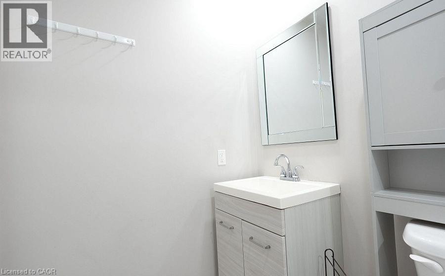 Photo 20 of 8 12 York Street, Chathamkent ON