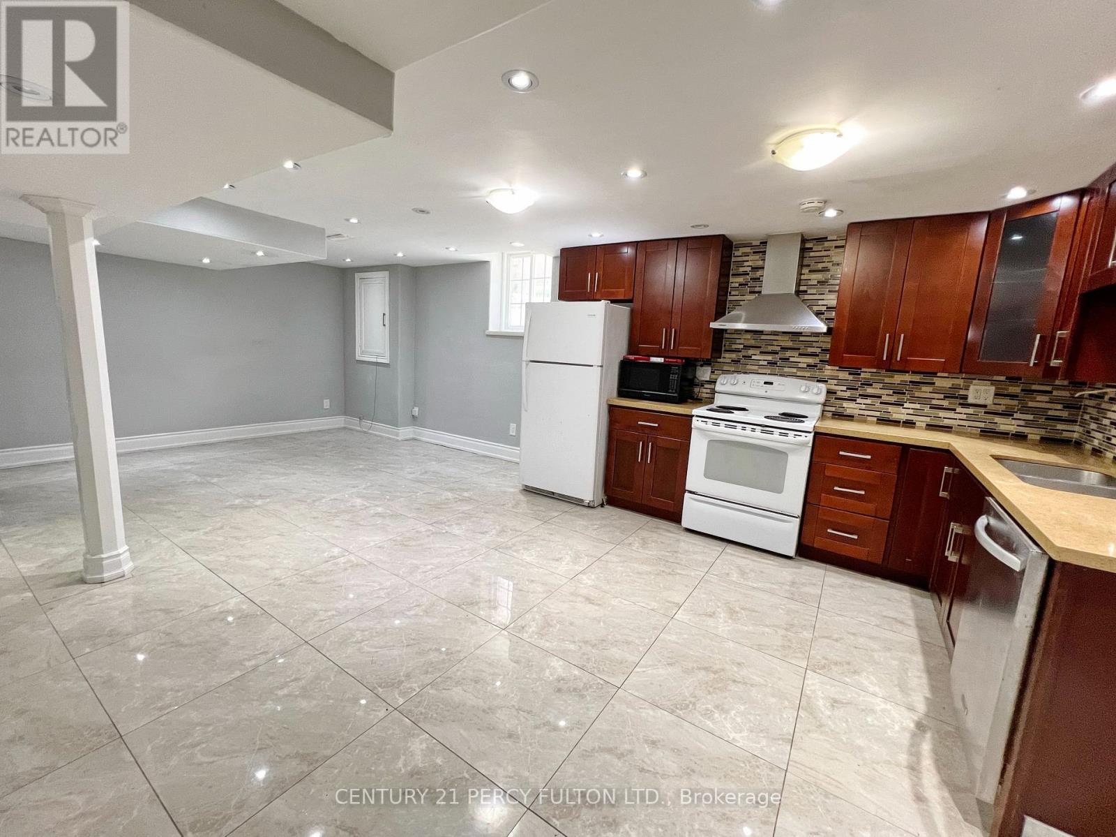 Photo 6 of Bsmt 117 Chloe Crescent, Markham ON