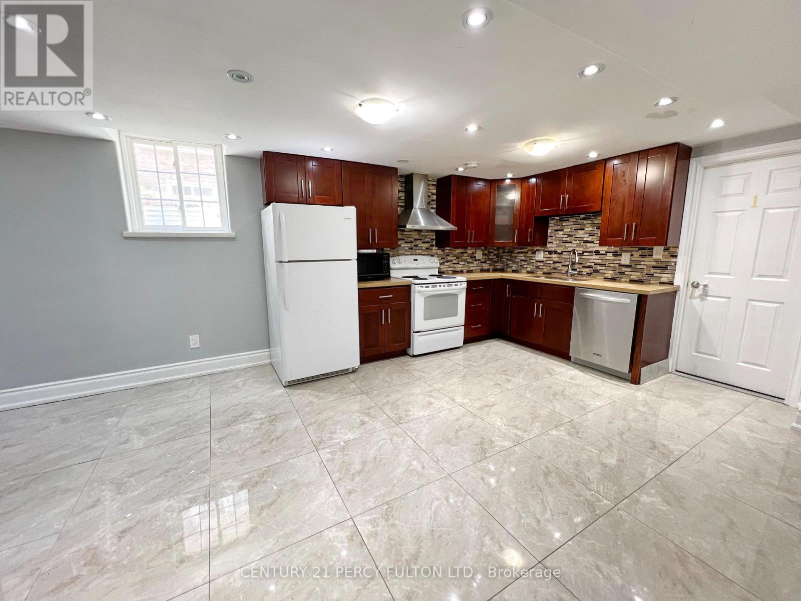 Photo 9 of Bsmt 117 Chloe Crescent, Markham ON