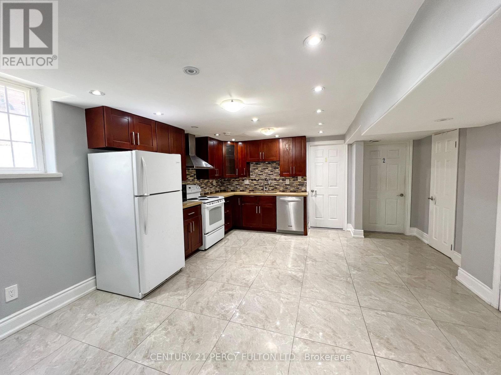 Photo 5 of Bsmt 117 Chloe Crescent, Markham ON