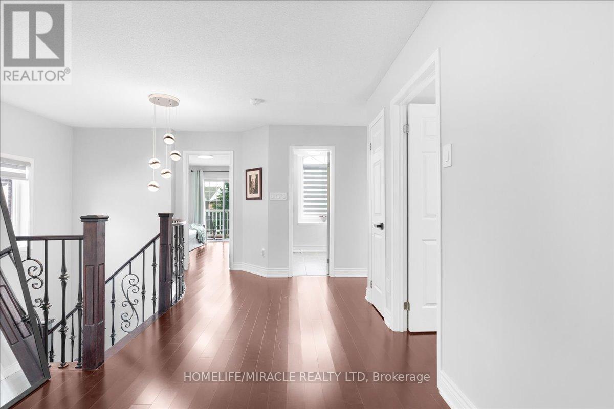 Photo 24 of 29 Charcoal Way, Brampton ON