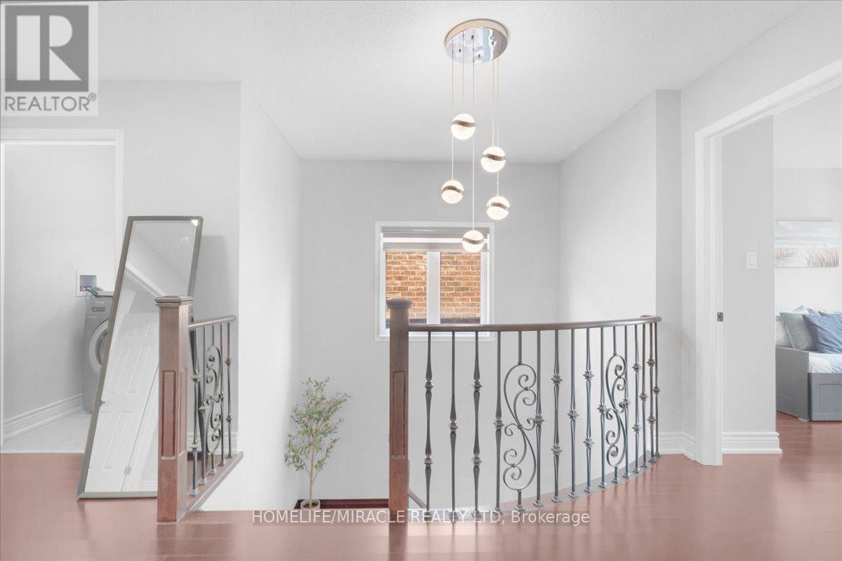 Photo 23 of 29 Charcoal Way, Brampton ON
