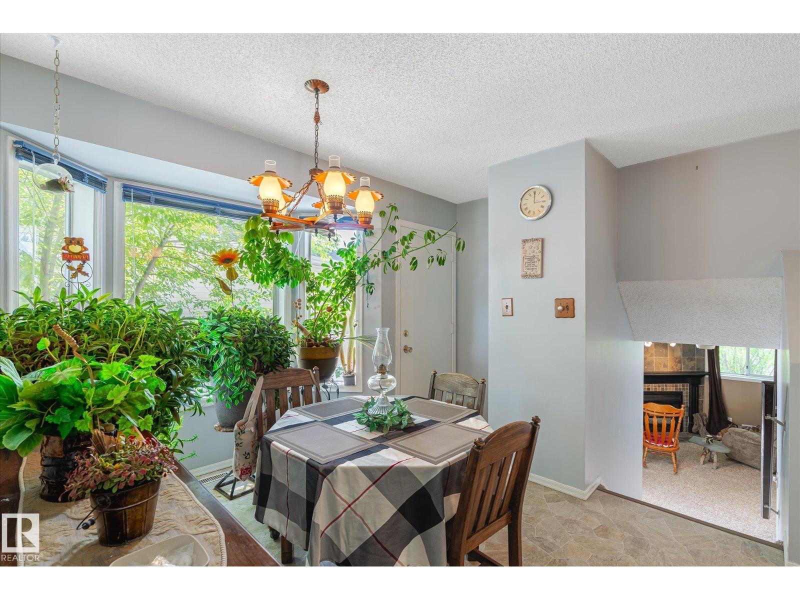 Photo 24 of 4420 36 A St Nw, Edmonton AB