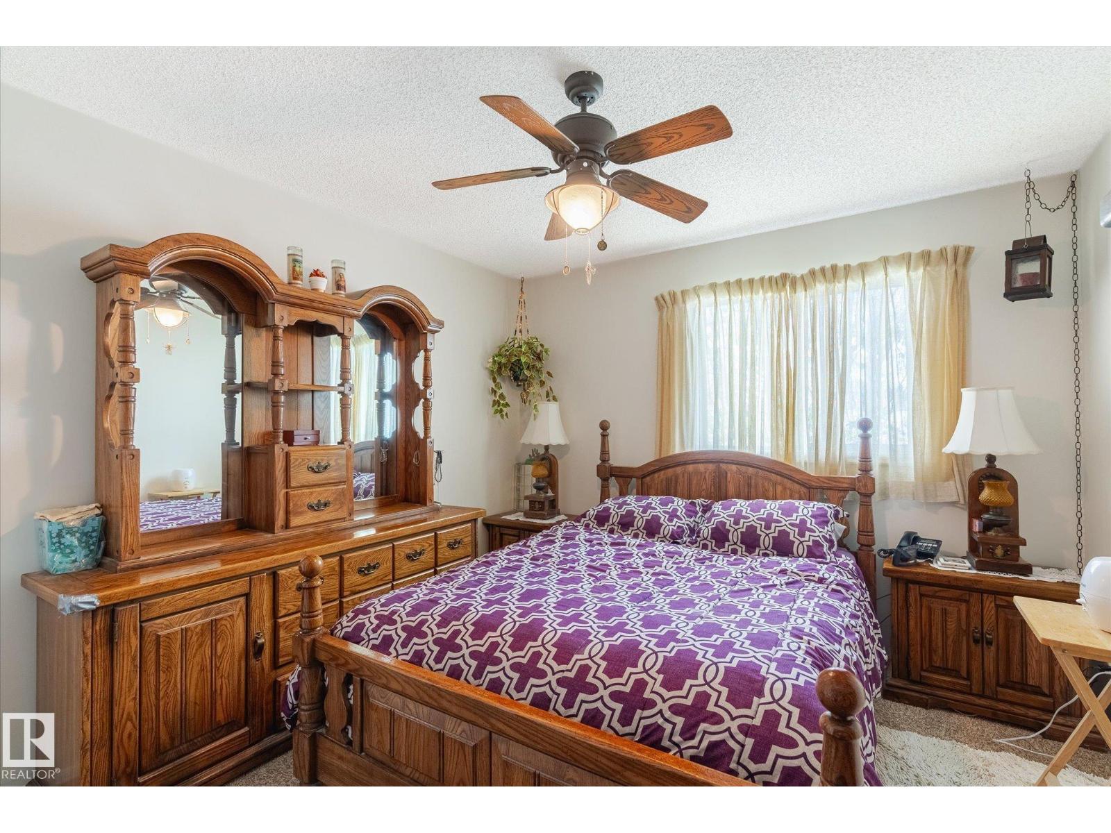 Photo 33 of 4420 36 A St Nw, Edmonton AB