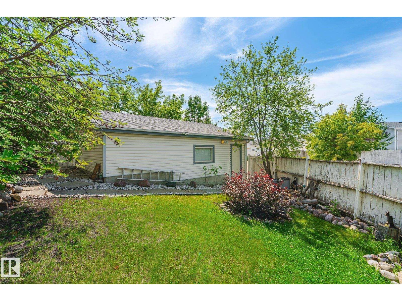 Photo 35 of 4420 36 A St Nw, Edmonton AB