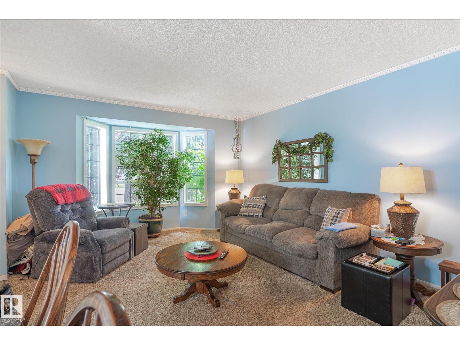 Photo 4 of 4420 36 A St Nw, Edmonton AB