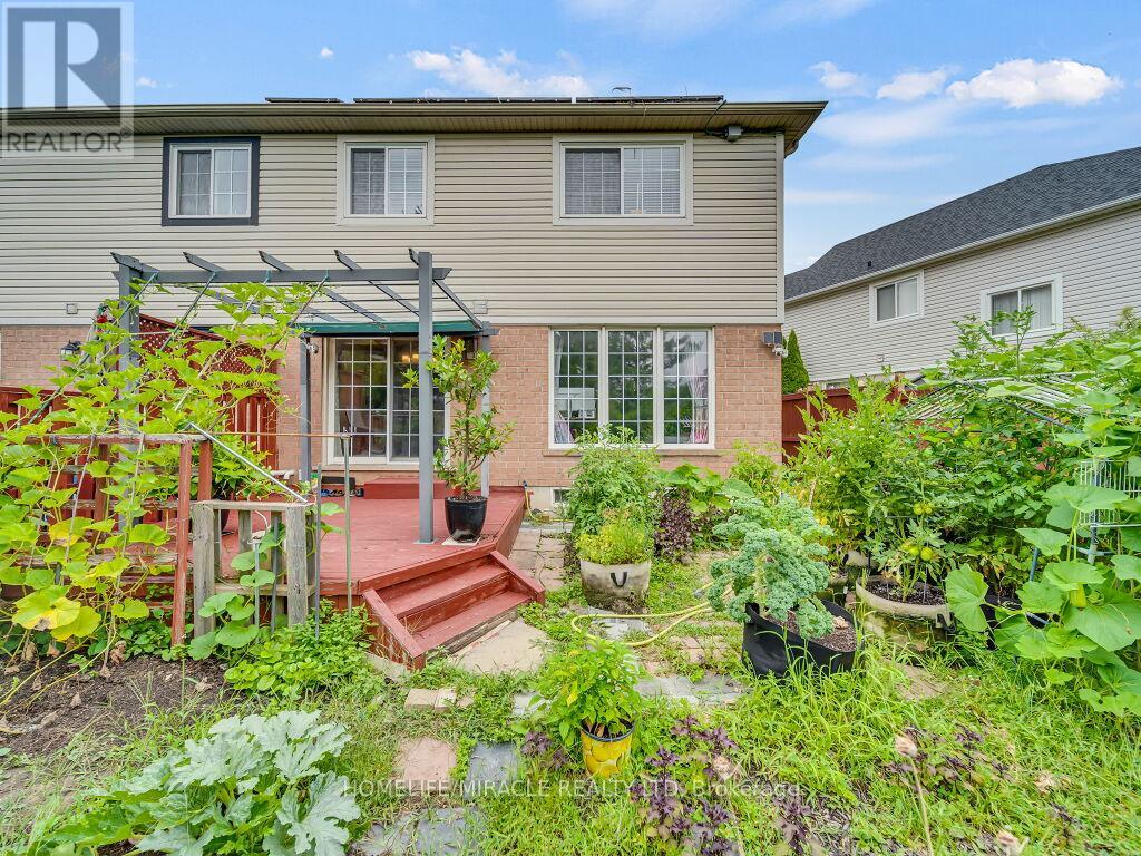 Photo 37 of 80 Sweetwood Circle, Brampton ON
