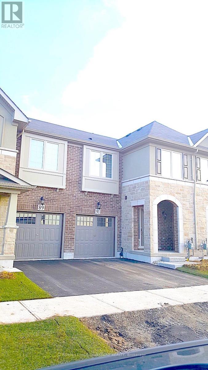 Photo 2 of 91 Tasker Court, Milton ON