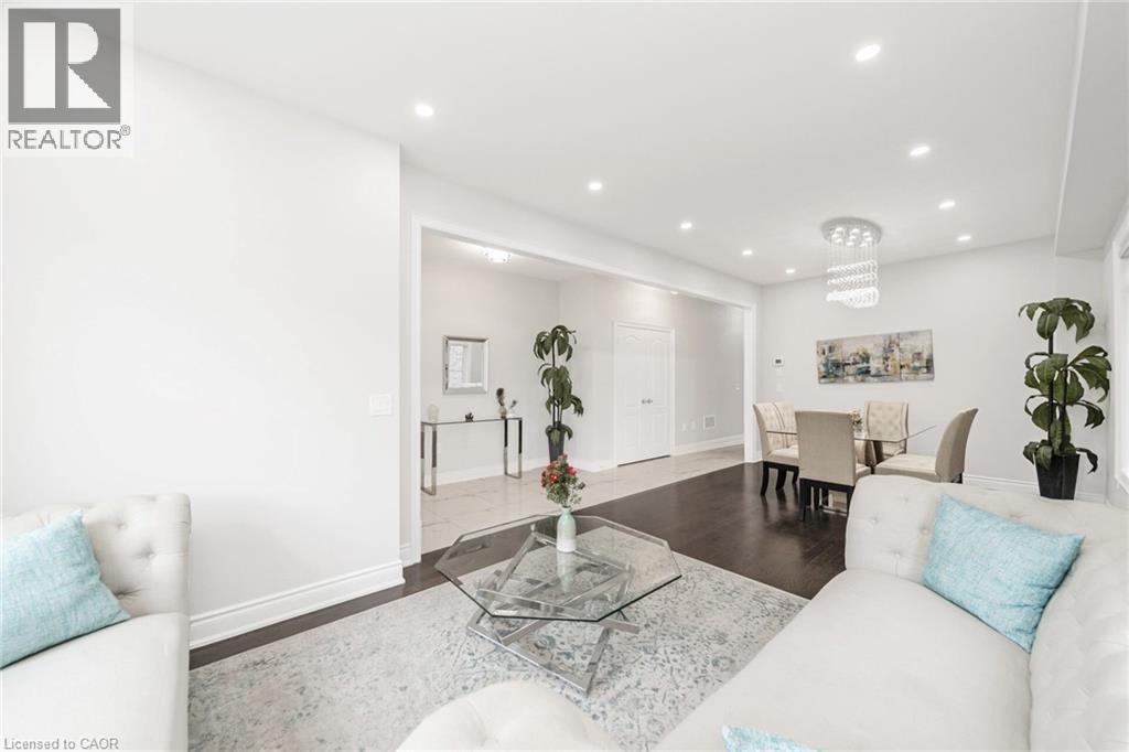 Photo 49 of 1531 Mendelson Heights, Milton ON