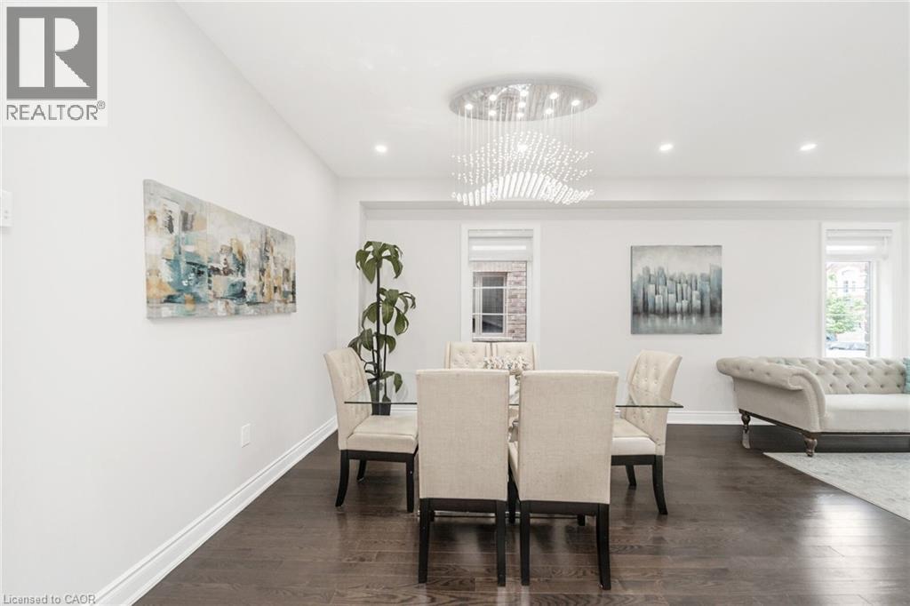 Photo 5 of 1531 Mendelson Heights, Milton ON