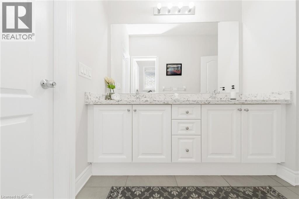 Photo 28 of 1531 Mendelson Heights, Milton ON
