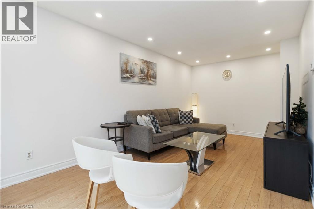 Photo 5 of 1180 Mississauga Valley Boulevard Unit 115, Mississauga ON
