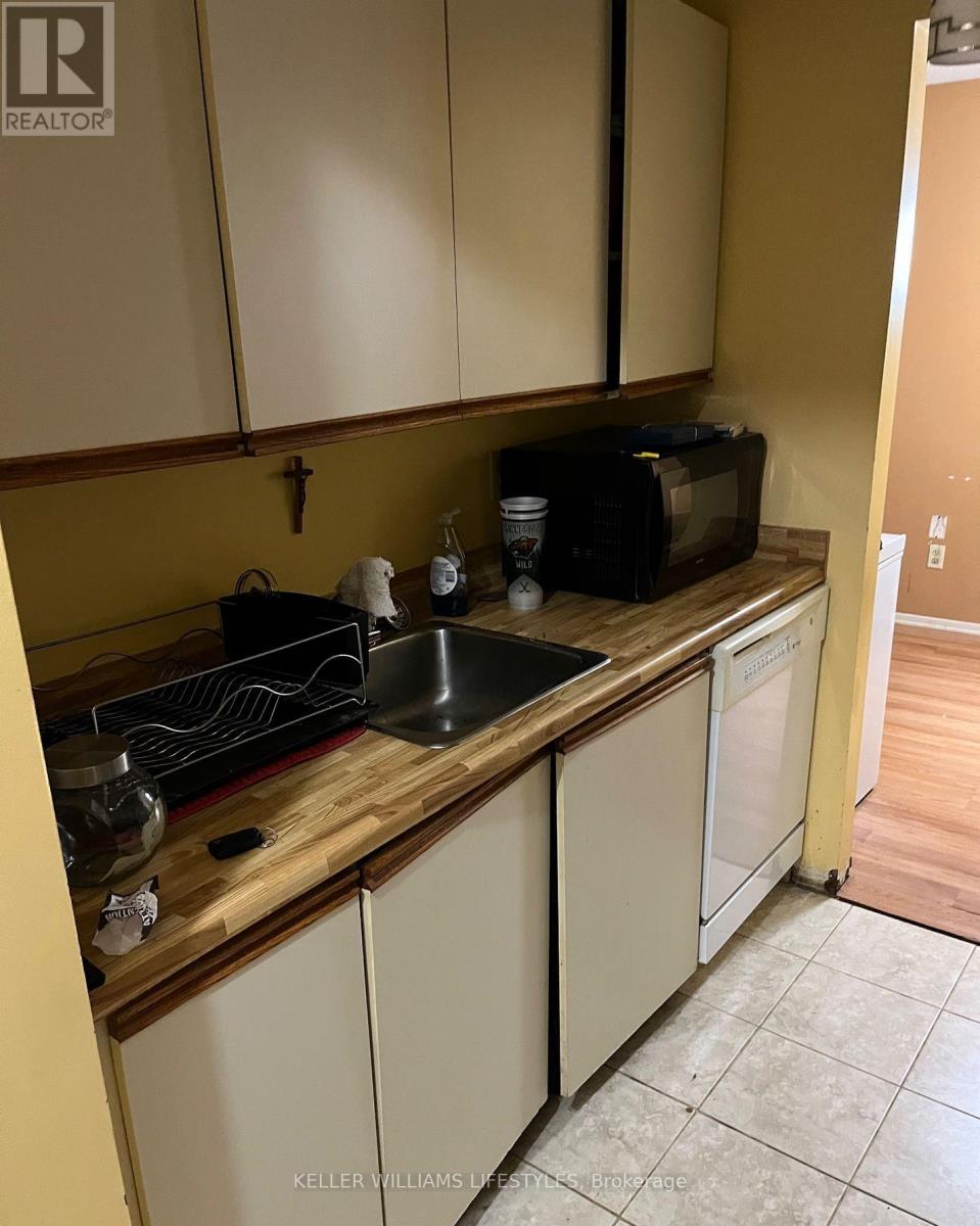 Photo 6 of 120 2228 Trafalgar Street, London East ON
