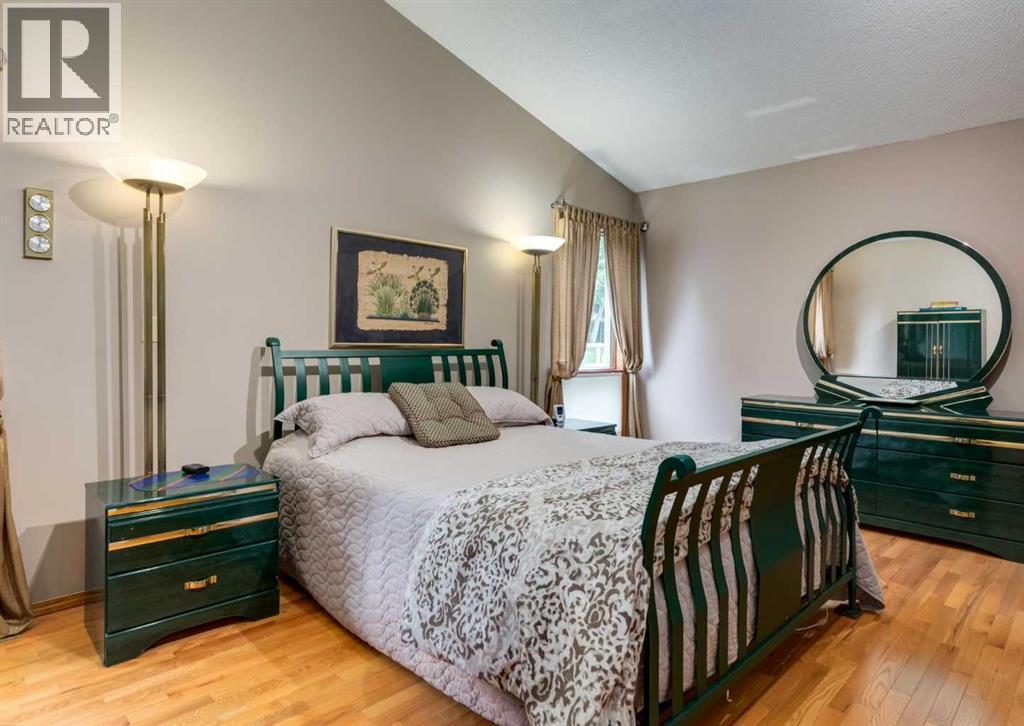Single Family House Bungalow for Sale in  Hawkside Mews NW Hawkwood Calgary 